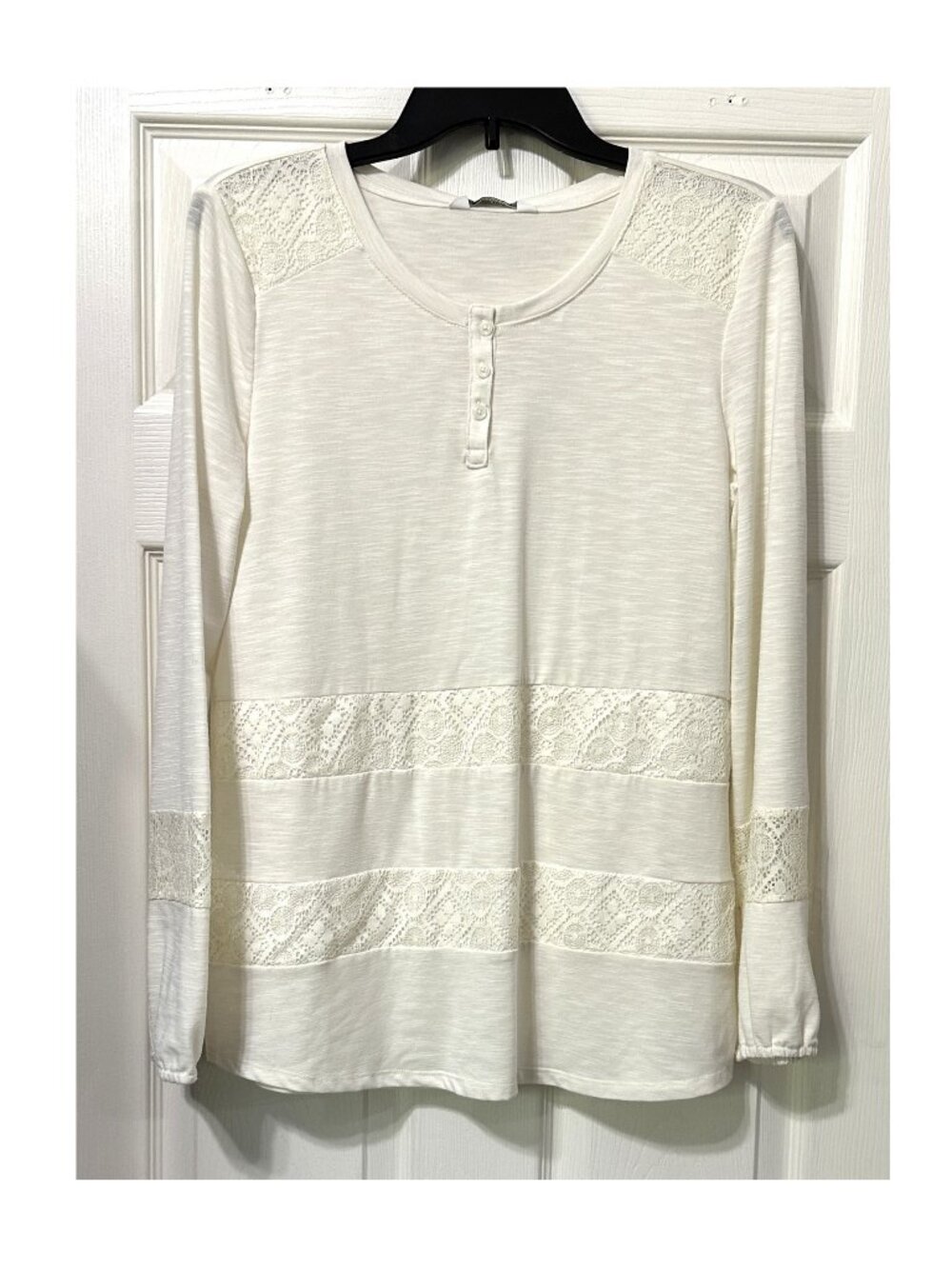 NWT Ellen Tracy Beige Top Long Sleeves Shirt Size M